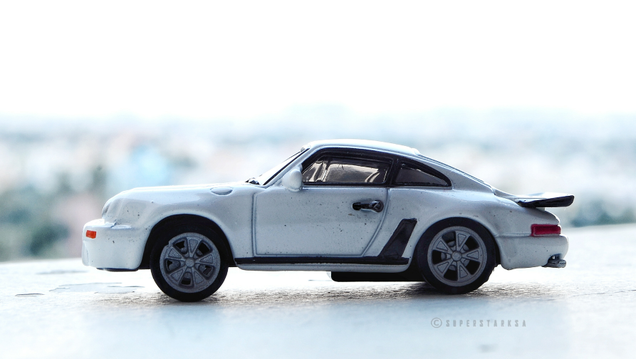 Illustration for article titled Rennsport Reunion: 1:72 UCC Coffee Special RUF 930 Turbo
